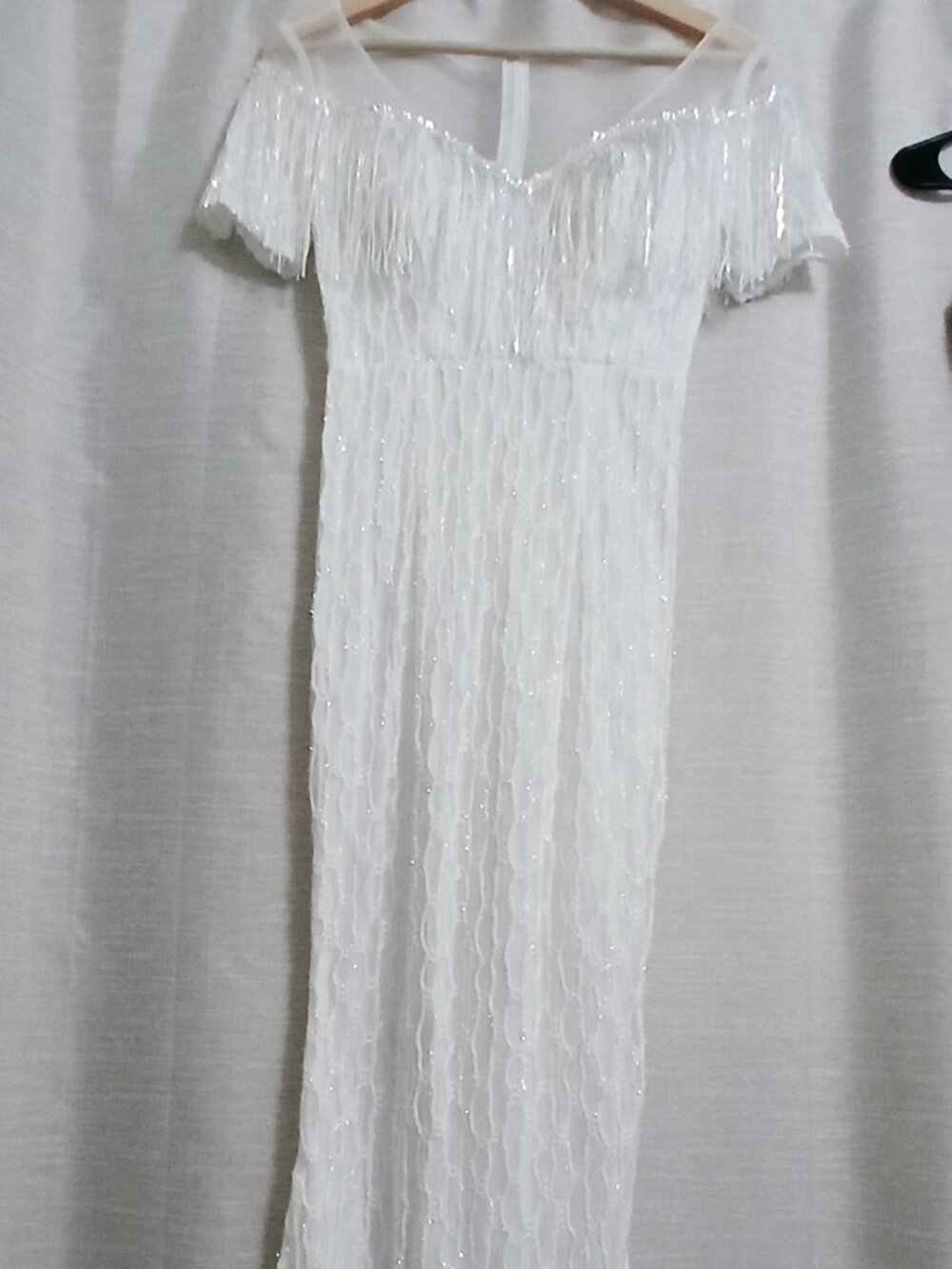Long white fringed dress；Size S. Brand new